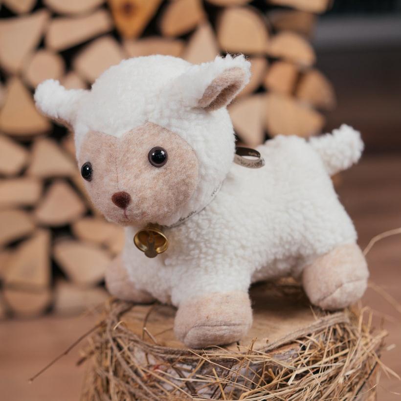 Мягкая игрушка Овечка Бони 18 см из шерсти мериноса арт.T.11.6.М.ИОБ(к)