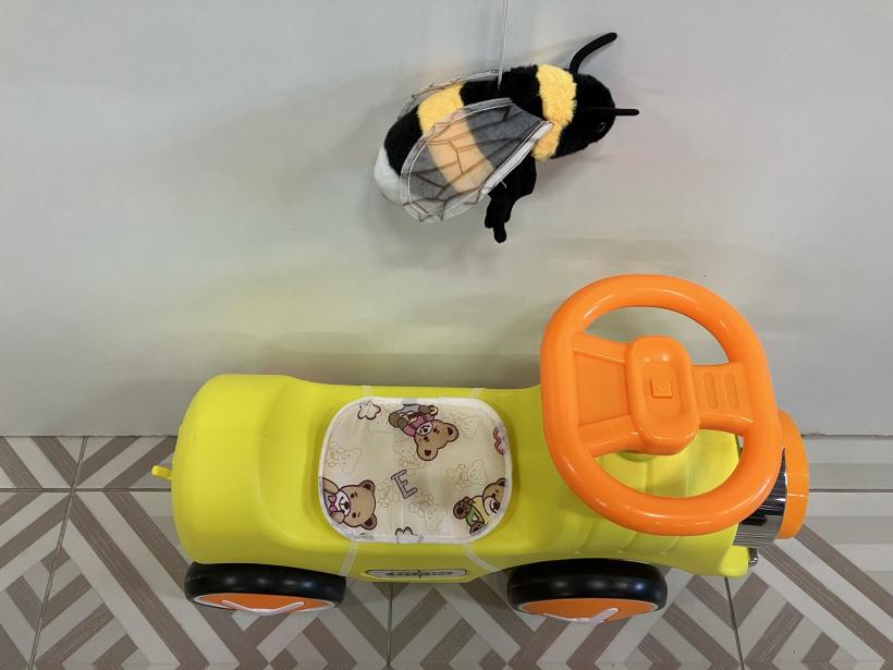 Толокар каталка детская DM-519 звук, свет цвет желтый