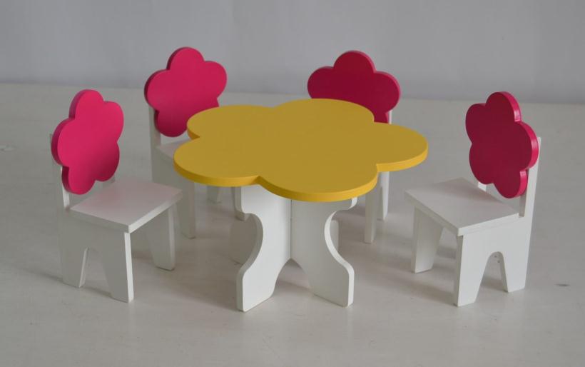 Набор мебели Цветочек (стол со стульями) СТ002