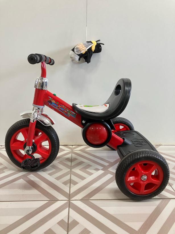 Велосипед детский трехколесный XAF-661 красный со светом, звуком