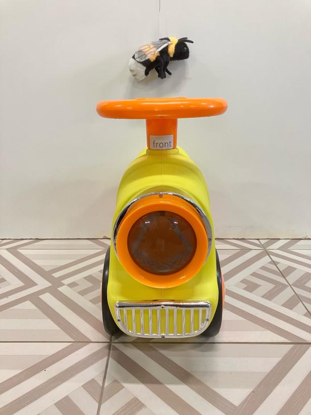 Толокар каталка детская DM-519 звук, свет цвет желтый