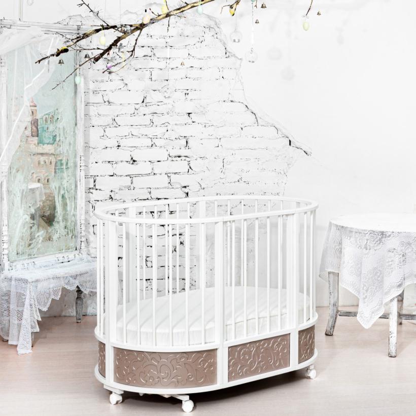 Кровать Островок уюта EVA декор арабески, поперечный маятник, колесо, цвет капучино/белый