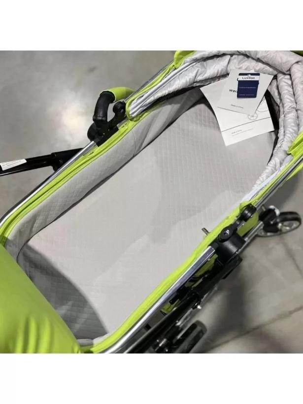 Коляска трансформер Luxmom 608 2 в 1 светло-зеленый экокожа