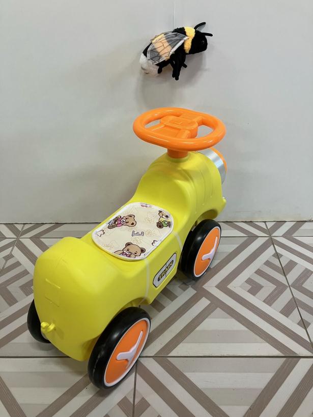 Толокар каталка детская DM-519 звук, свет цвет желтый