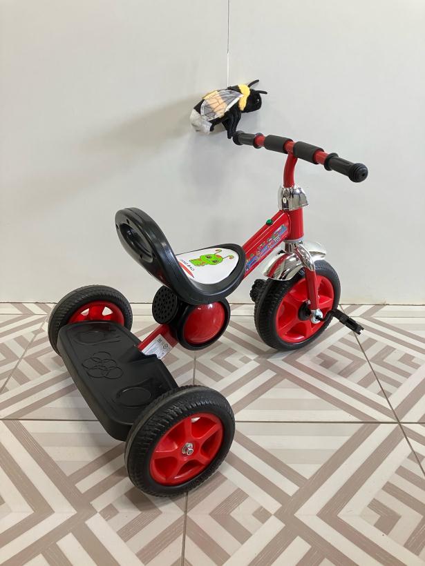 Велосипед детский трехколесный XAF-661 красный со светом, звуком