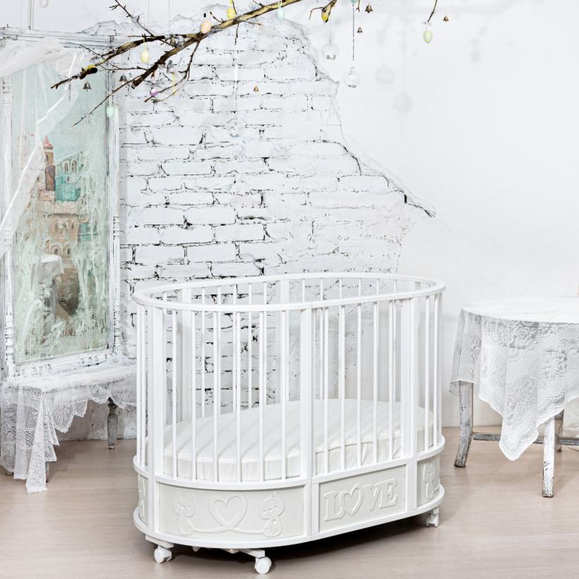 Кровать Островок уюта EVA декор котята, поперечный маятник, колесо, цвет белый