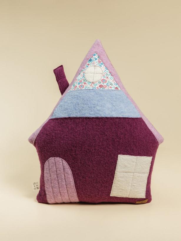 Подушка Woolhouse Избушка из шерсти мериноса арт.Т.11.69.L