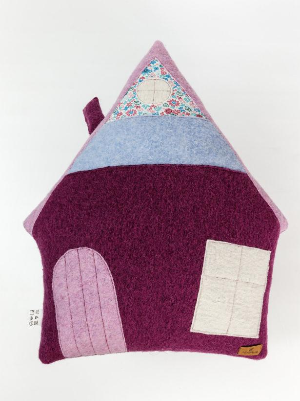 Подушка Woolhouse Избушка из шерсти мериноса арт.Т.11.69.L