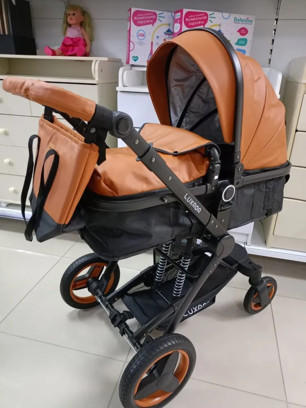 Коляска трансформер Luxmom X6 3 в 1 коричневый