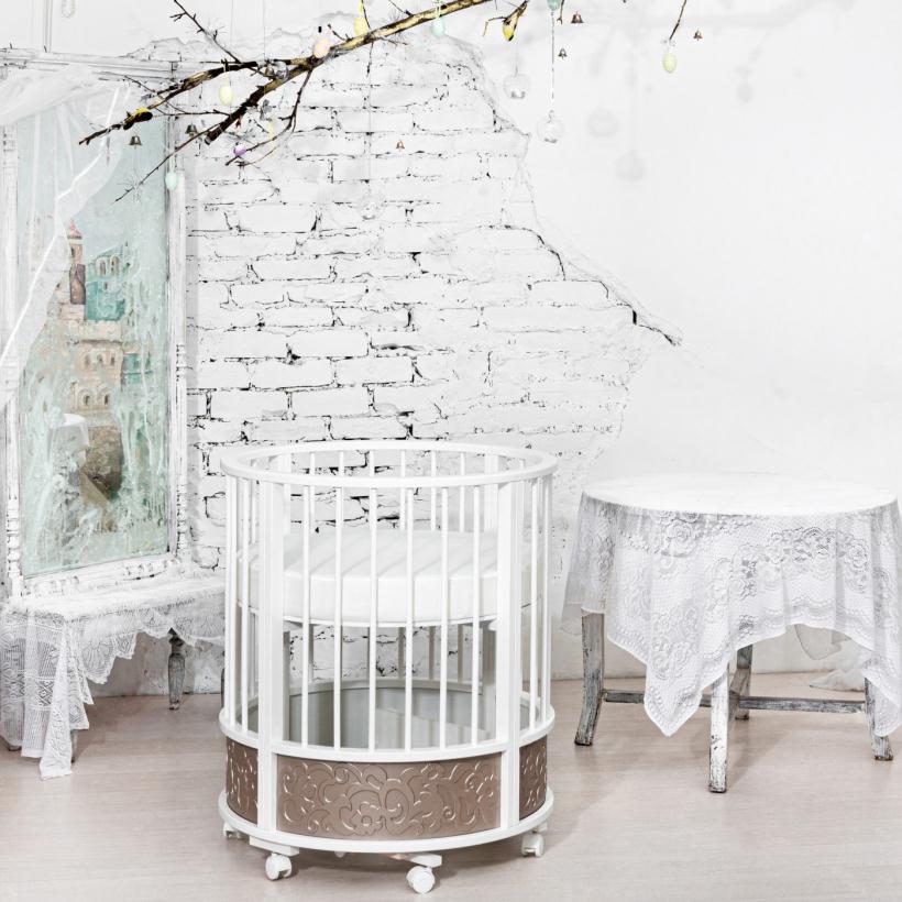 Кровать Островок уюта EVA декор арабески, поперечный маятник, колесо, цвет капучино/белый