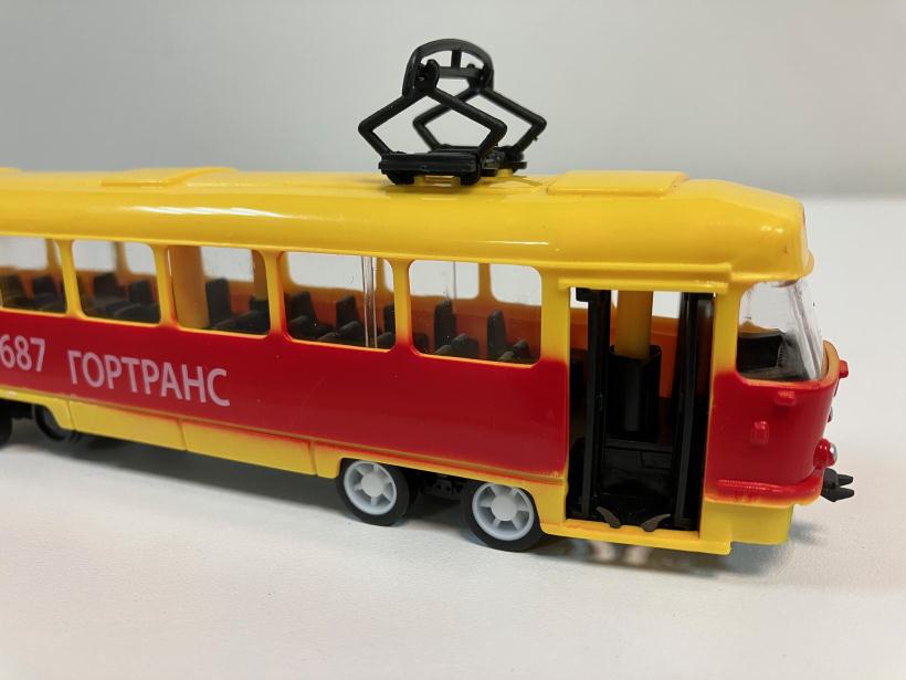 Трамвай Технопарк 17,5 см, открываются двери, пластик арт.2004I022-R