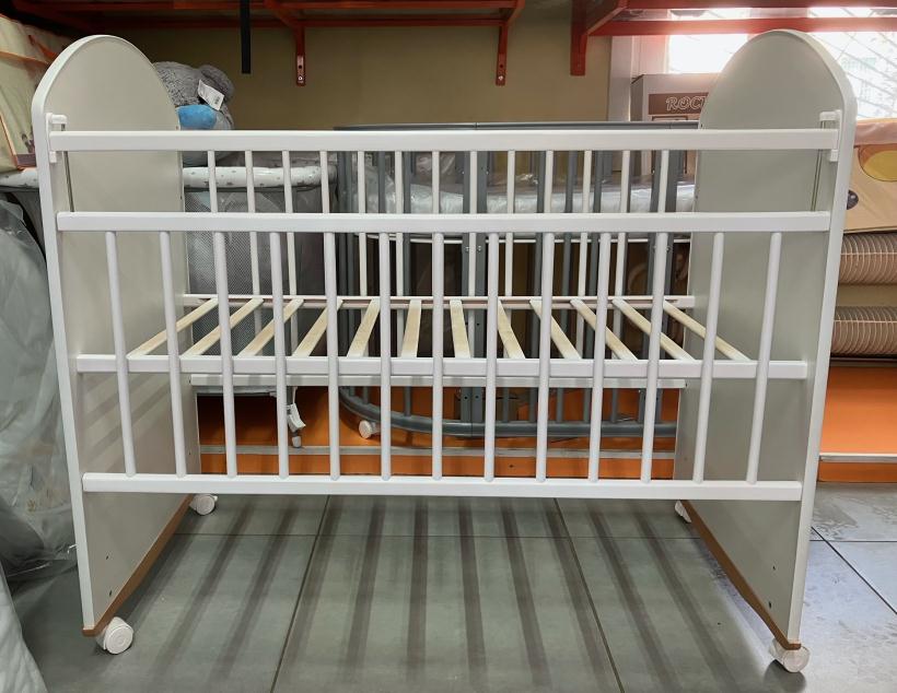 Кровать Белуччи колесо, качалка, цвет белый