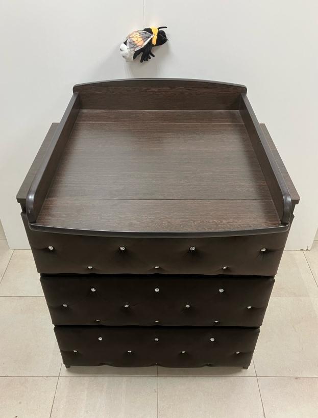 Комод Островок уюта ЕVА «VIP» съемный пеленальный стол, декор велюр, стразы, венге