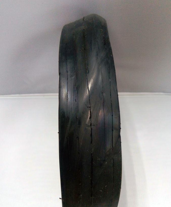 Покрышка НОТА 12" 1/2х2 1/4 (1030)