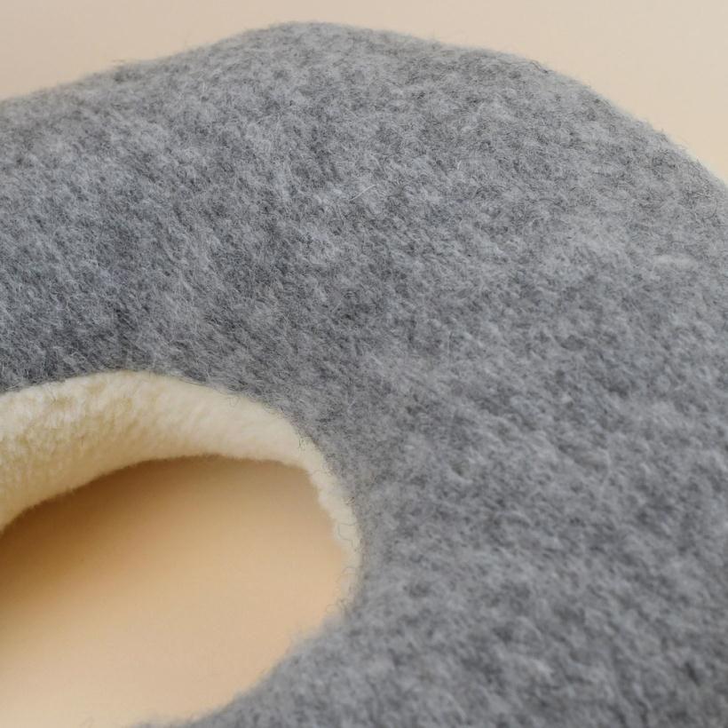 Подушка Рогалик Волк Ипполит из шерсти Woolhouse