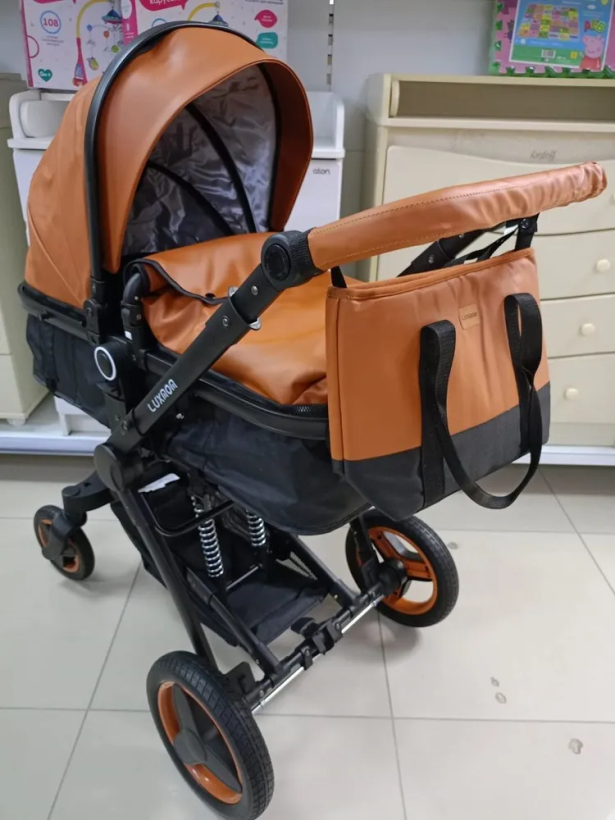 Коляска трансформер Luxmom X6 3 в 1 коричневый