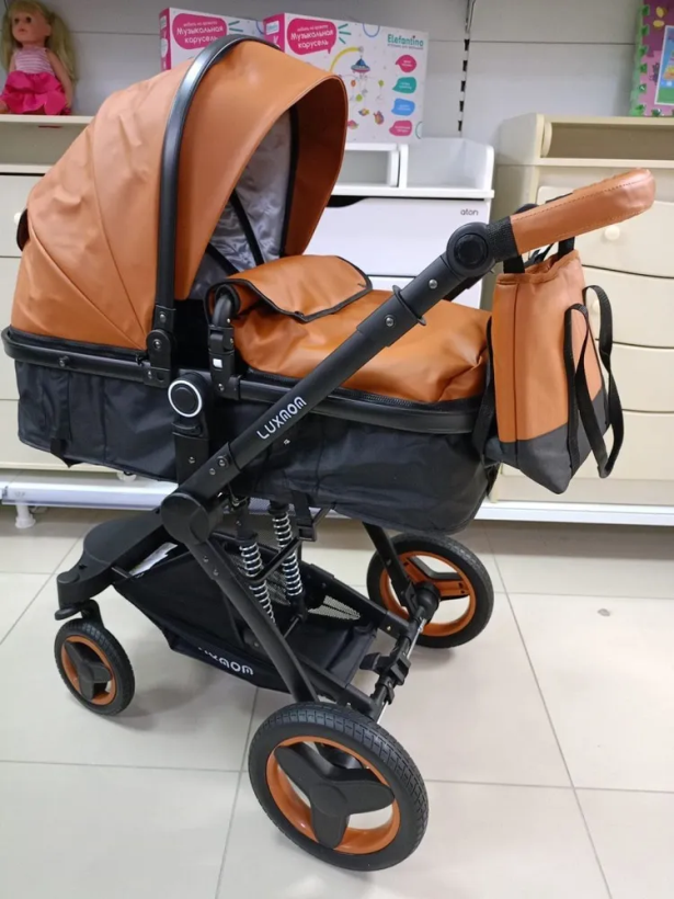 Коляска трансформер Luxmom X6 3 в 1 коричневый