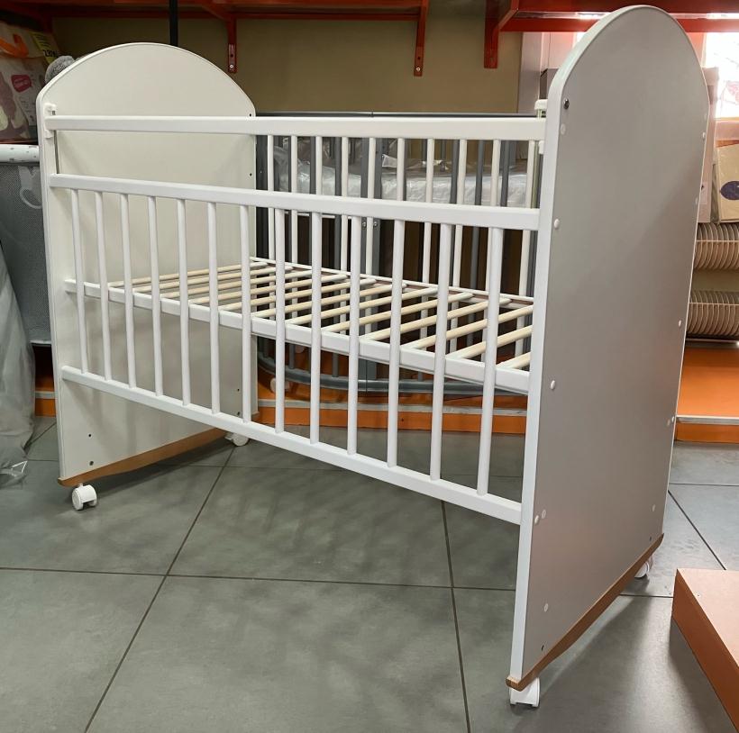 Кровать Белуччи колесо, качалка, цвет белый