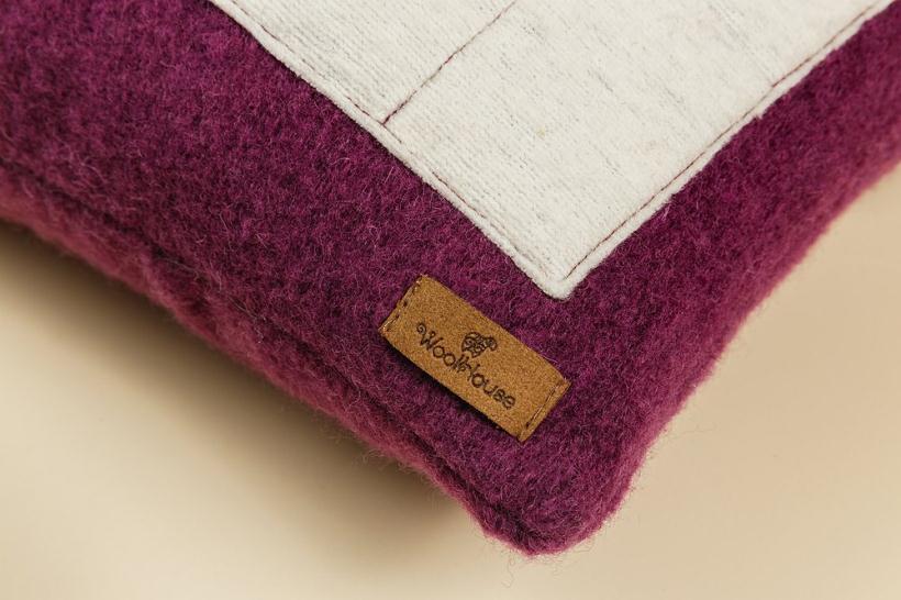 Подушка Woolhouse Избушка из шерсти мериноса арт.Т.11.69.L