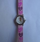 Часы 106 розовые сердца Часы 106 розовые сердца